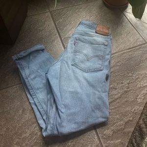 vintage Levi mom jeans